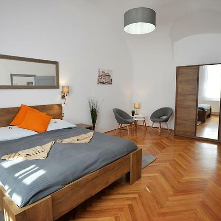 Pr Apartman Έγκερ Εξωτερικό φωτογραφία